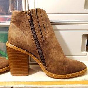 Forever 21 taupe booties